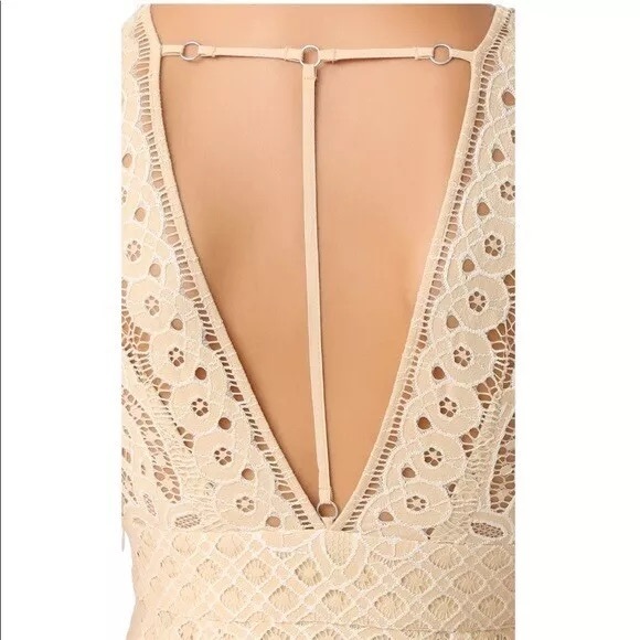 Free People One Million Lovers Mini Dress Beige Sz 6 S M Lace New Plunging V - Picture 6 of 10